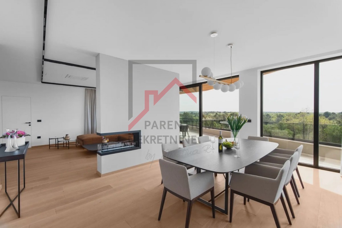 Istra, Poreč - Moderno luksuzno penthouse 800 metrov od morja s pogledom na morje