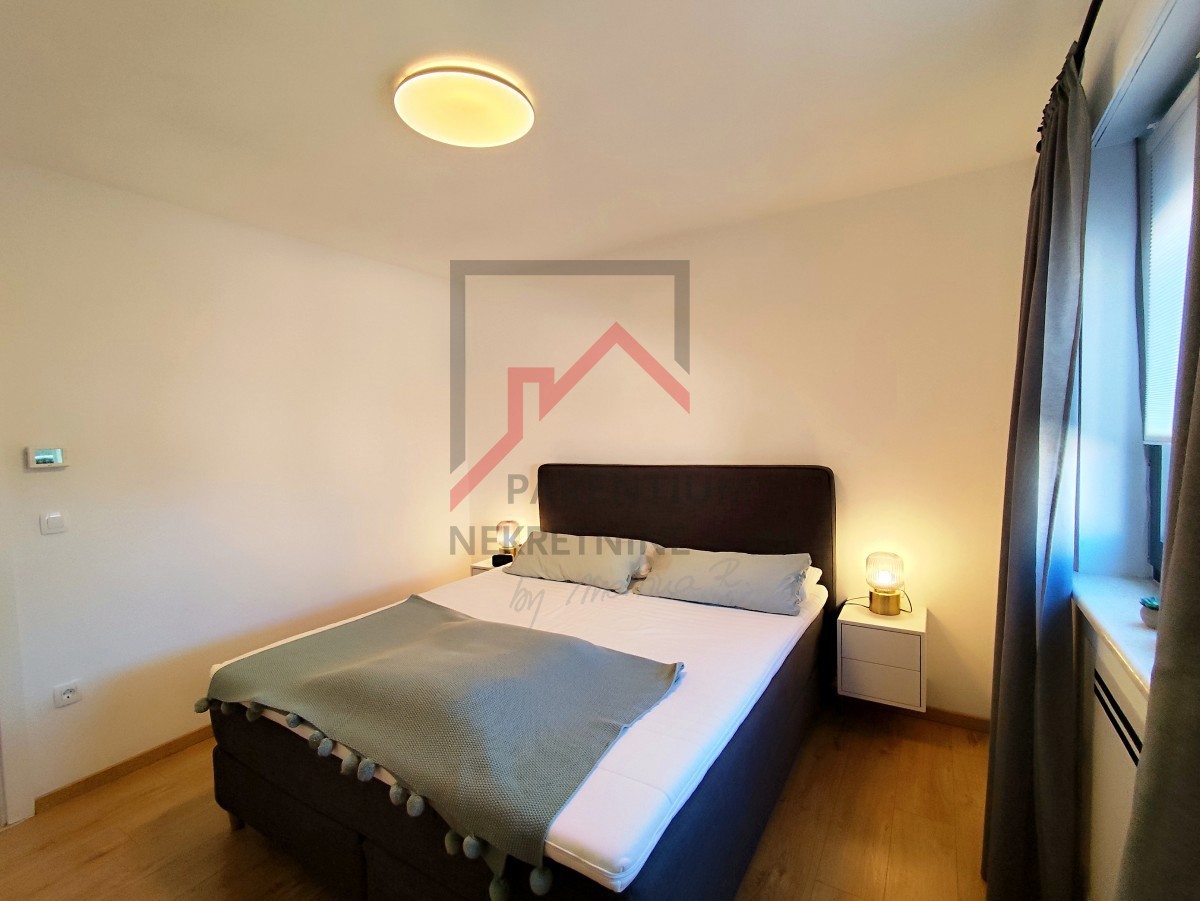 Istra, Poreč - Moderno stanovanje v mirni vasi, idealno za bivanje in investicijo