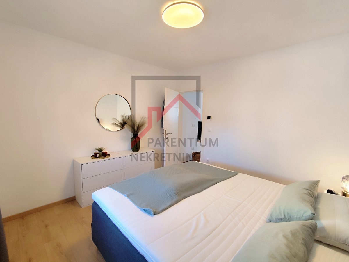 Istra, Poreč - Moderno stanovanje v mirni vasi, idealno za bivanje in investicijo