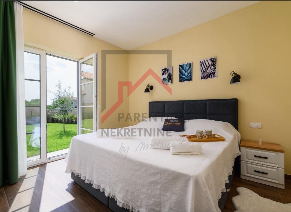 Rovinj, okolica, novozgrajena hiša z garsonjero