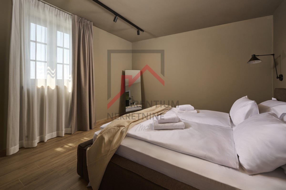 Čudovita nova vila s prostornim vrtom