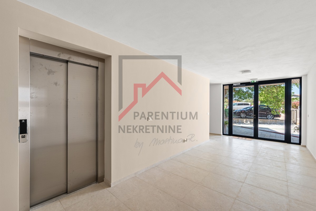 Istra, Novigrad - Istra, Novigrad - Moderna novogradnja z vrtom, teraso in pogledom na morje