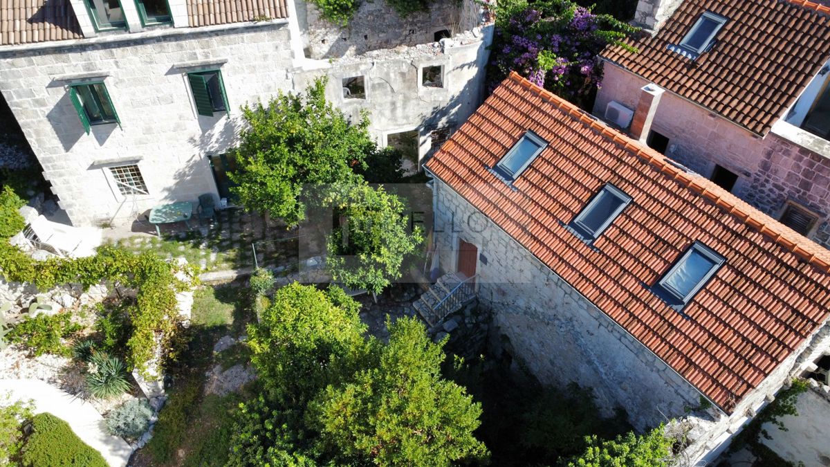 Kamnita Hiša s Prekrasnim Pogledom na Morje (Viganj - Pelješac)