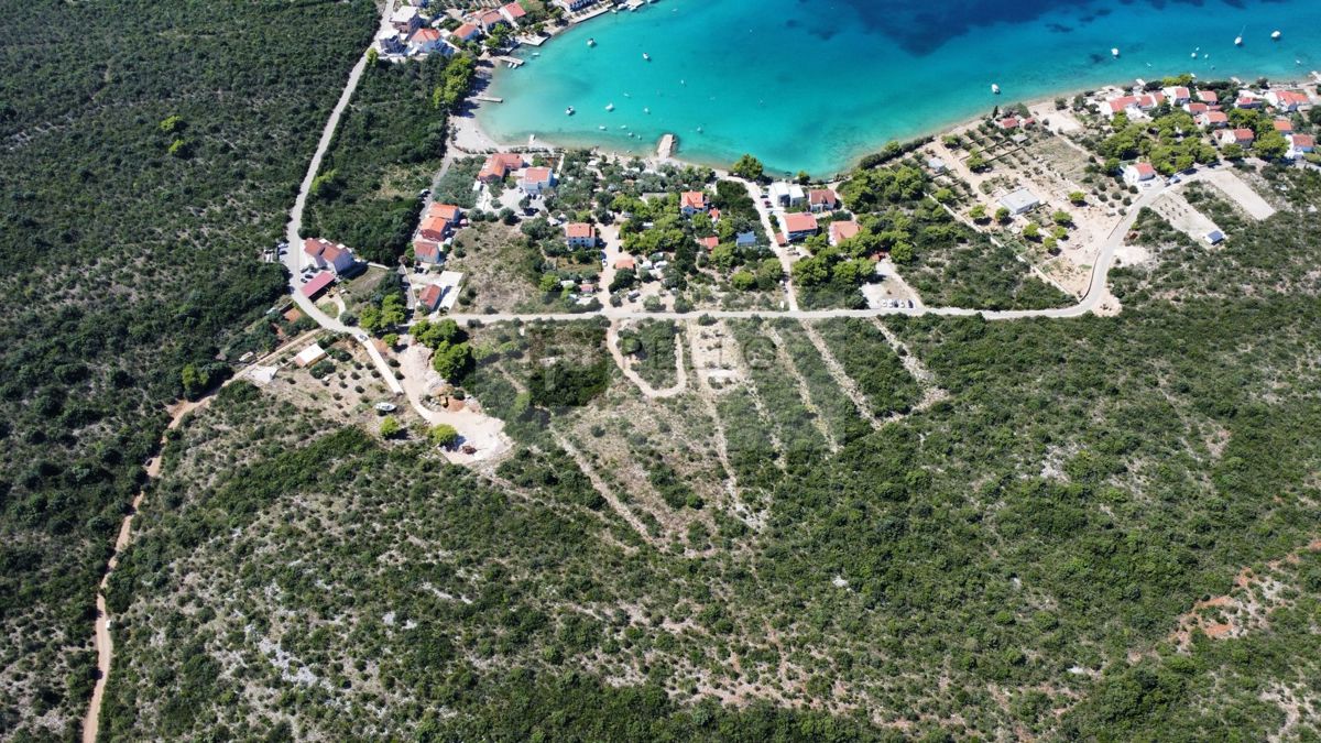 Zemljišče v Lovištu, Pelješac – 7.798 m², 160 m od morja