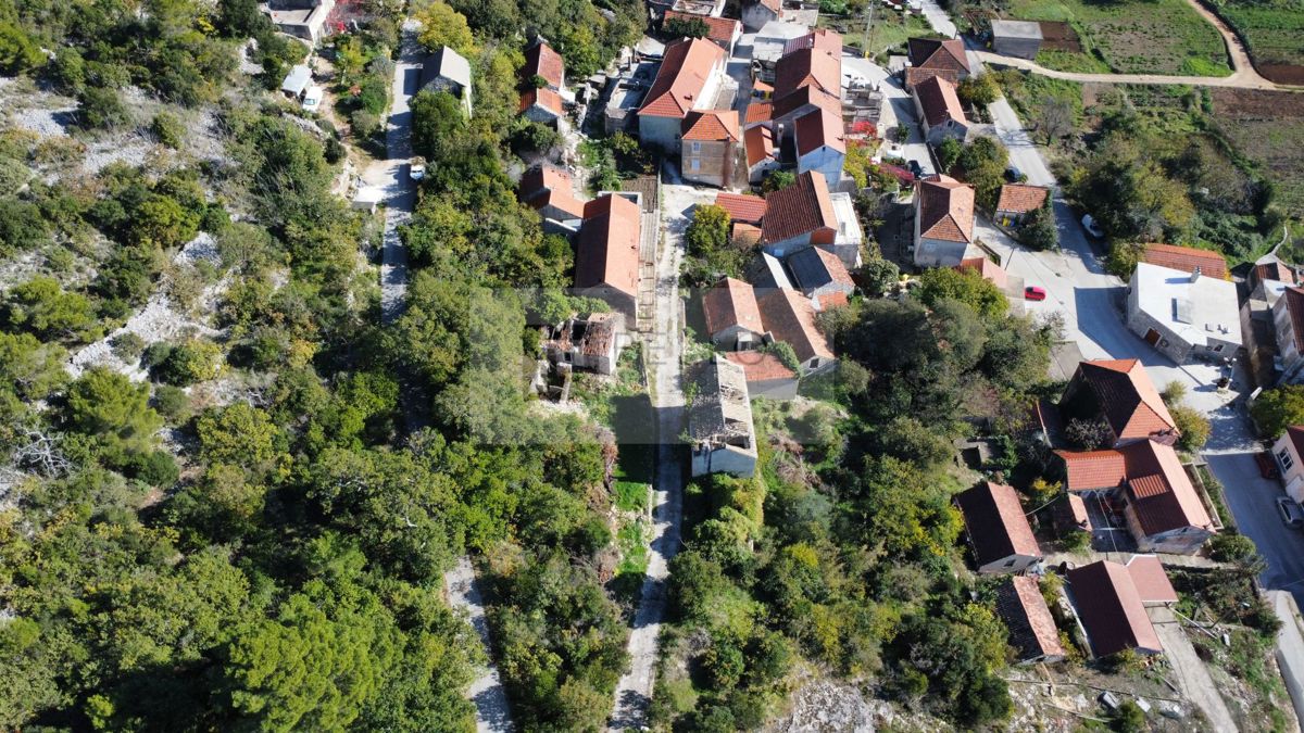 PRILOŽNOST! 4 hiše na prodaj (Oskorušno/Pelješac)