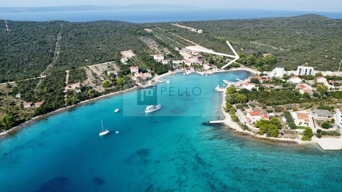 Gradbeno zemljišče – PRVA VRSTA OB MORJU! REDKOST! Lovište – Pelješac