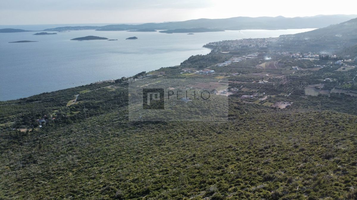 Zemljišče 120.000 m² z možnostjo gradnje – Pelješac-Orebić