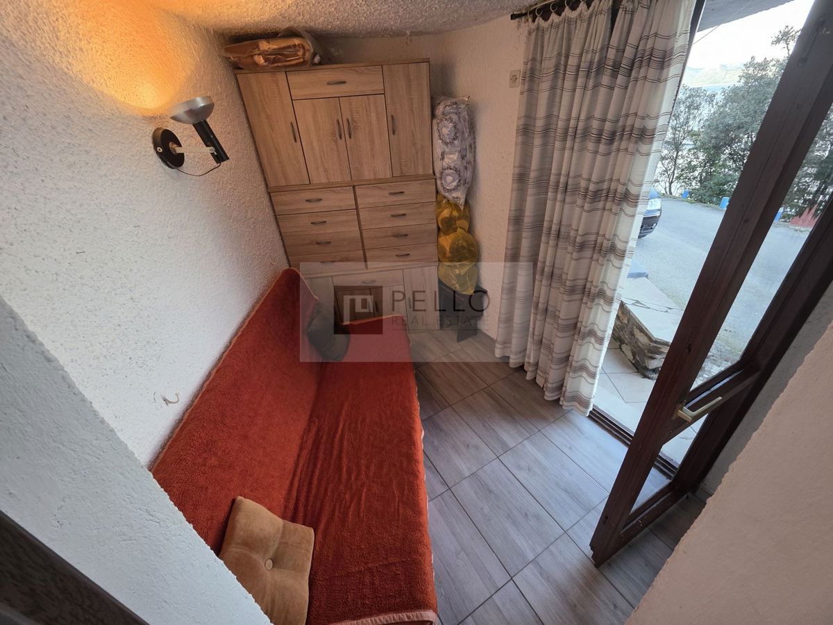 Ekskluzivno – Garsonjera v prvi vrsti ob morju (28 m²), Uvala Crkvice (Pelješac)