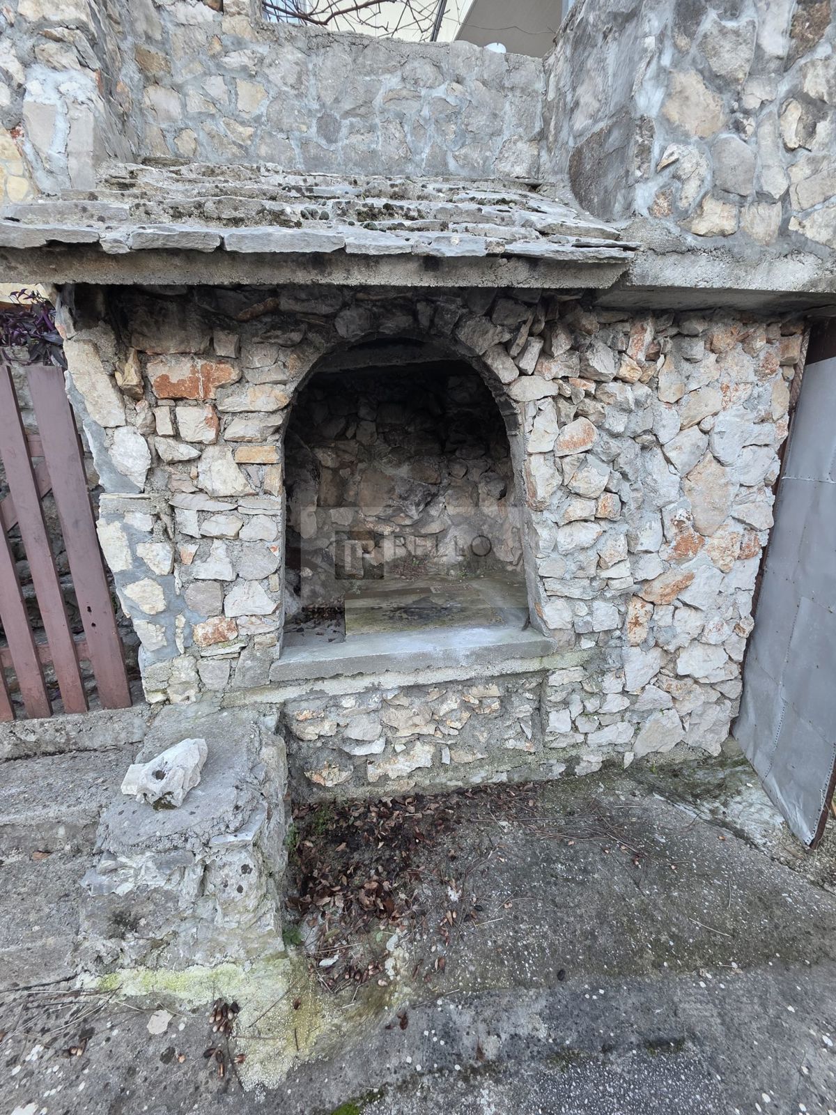 Ekskluzivno – Garsonjera v prvi vrsti ob morju (28 m²), Uvala Crkvice (Pelješac)