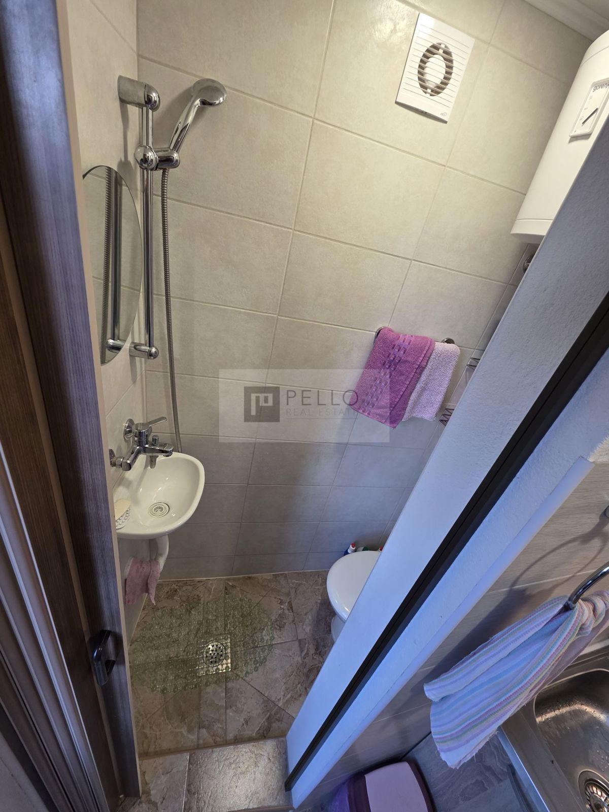 Ekskluzivno – Garsonjera v prvi vrsti ob morju (28 m²), Uvala Crkvice (Pelješac)