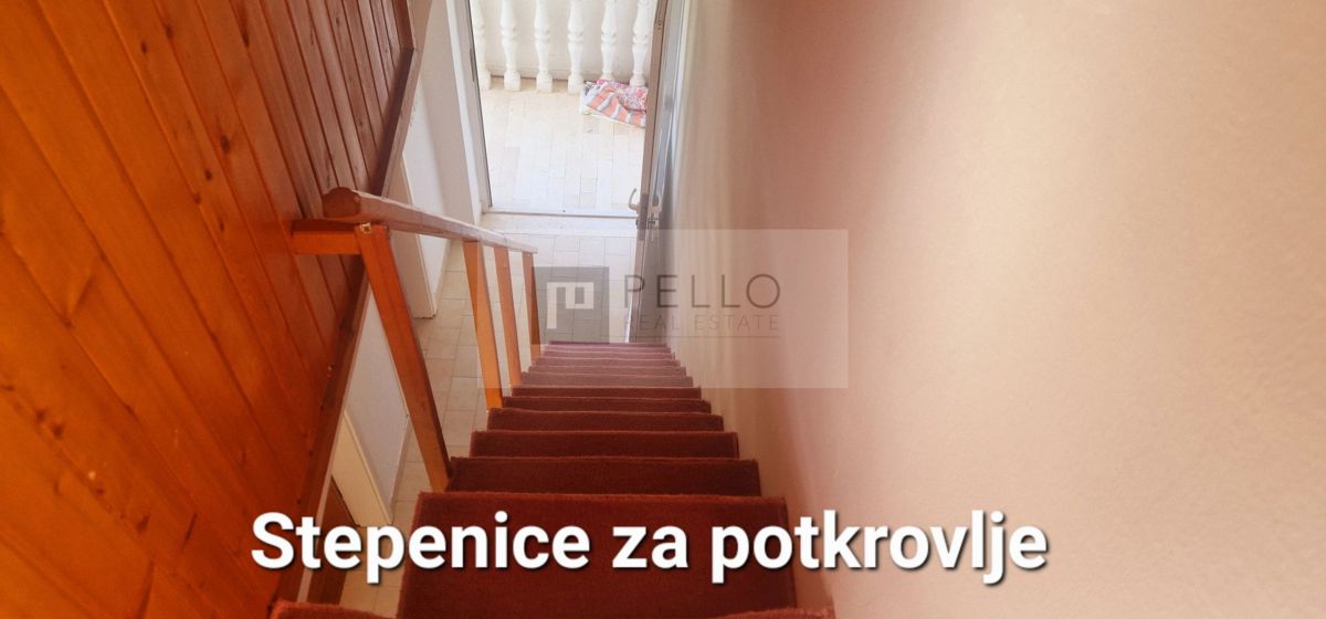 Dvojna hiša v Orebiću s pogledom na morje