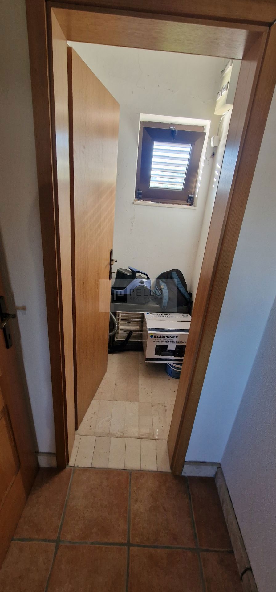 Prostorno stanovanje z balkonom in pogledom na morje Orebić