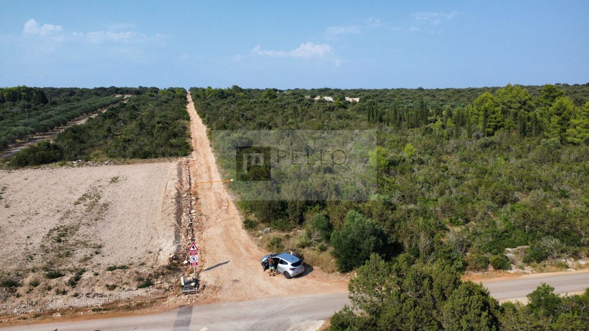 Atraktivno zemljišče v Lovište na polotoku Pelješac – 130 m od morja, Idealna investicijska priložnost