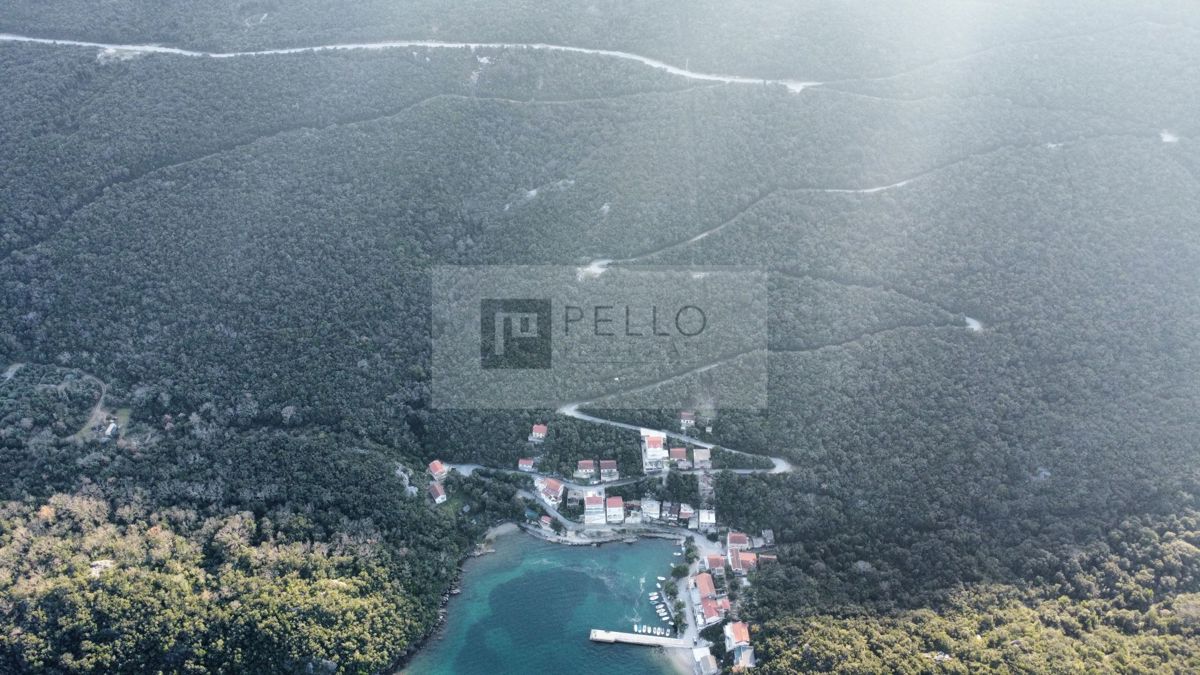 Ekskluzivno zemljišče v prvi vrsti ob morju – Zaliv Crkvice, Pelješac