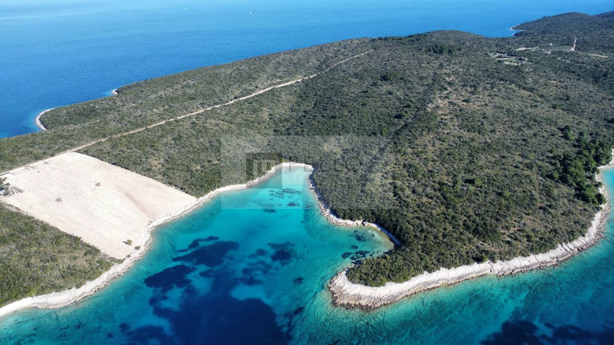 Zemljišče v prelepi zaliv Križica (Lovište-Pelješac)