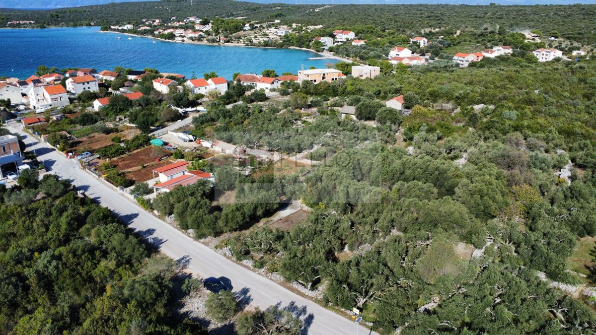 Lovište – Stavbno zemljišče, pogled na morje, bližina centra