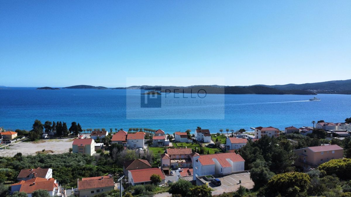 Čudovita parcela s pogledom na morje, IDEALNA ZA NEPREMIČNINE