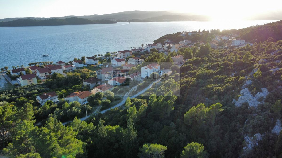 Čudovita parcela s pogledom na morje, IDEALNA ZA NEPREMIČNINE