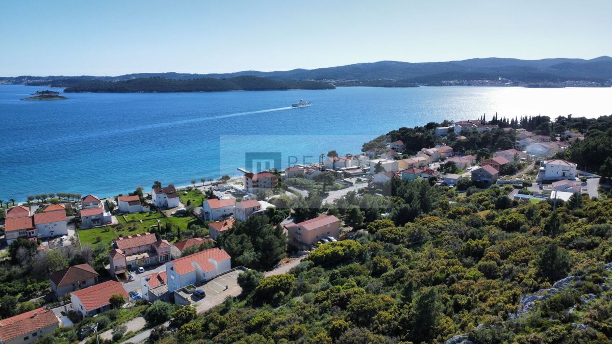 Čudovita parcela s pogledom na morje, IDEALNA ZA NEPREMIČNINE
