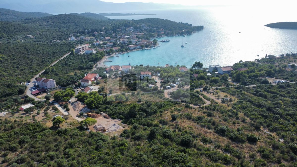 Vrhunska investicija! Zemljišče 150 m od plaže!
