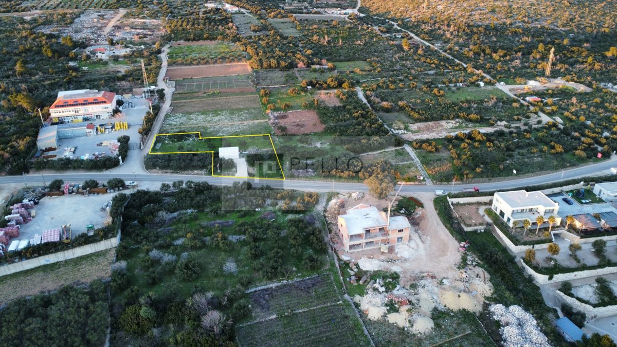 Zemljišče Orebić, 1.909m2