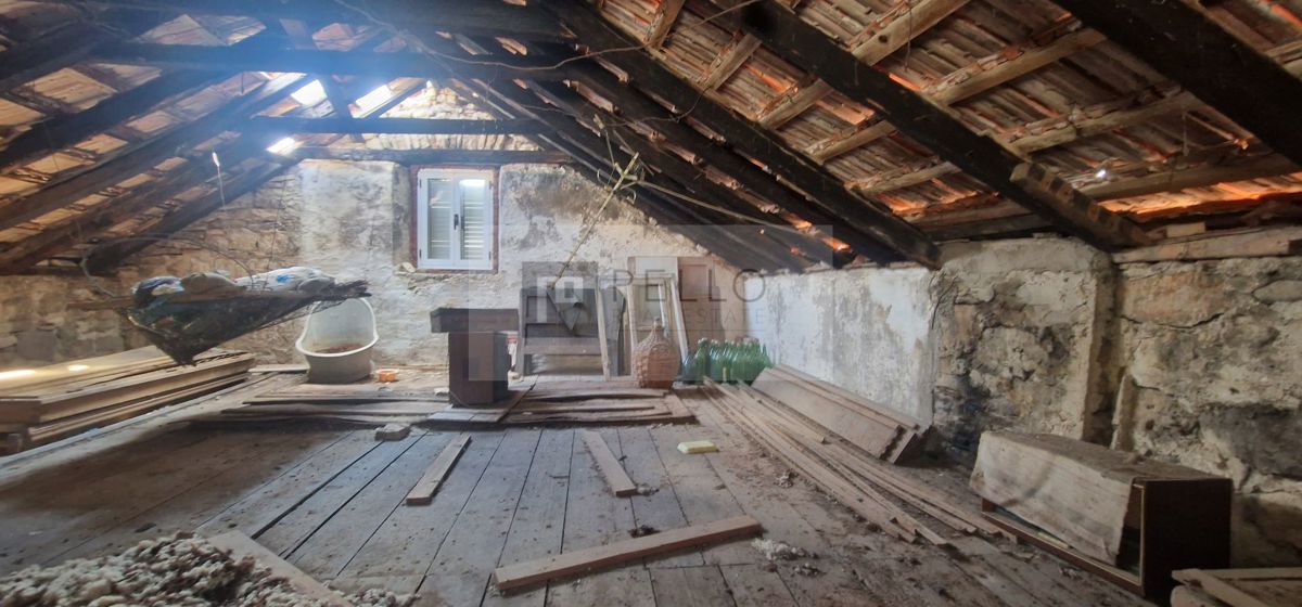 Kamnita hiša v starem delu Orebića, 30 m od morja (razgled na morje)