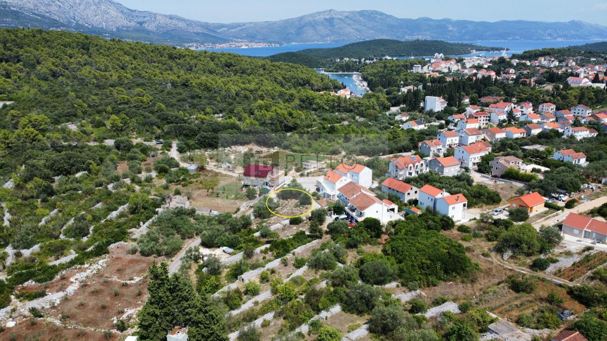 Zazidljivo zemljišče na prodaj v Korčuli – 650 m od mor