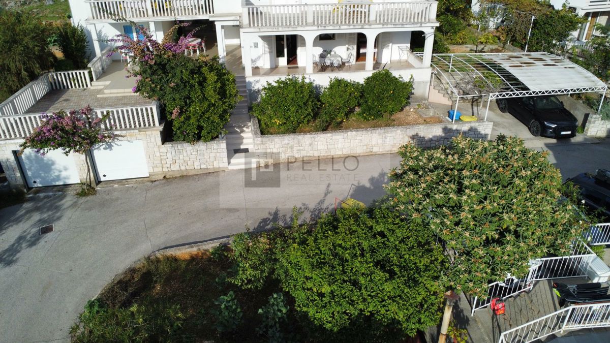 Trosobno stanovanje 156,69 m² z razgledom na morje – Orebić (samo 3 minute hoje od morja)