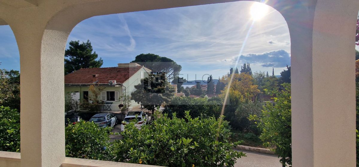 Trosobno stanovanje 156,69 m² z razgledom na morje – Orebić (samo 3 minute hoje od morja)