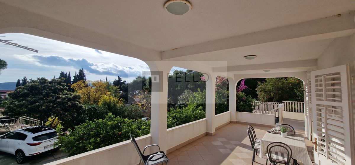 Trosobno stanovanje 156,69 m² z razgledom na morje – Orebić (samo 3 minute hoje od morja)