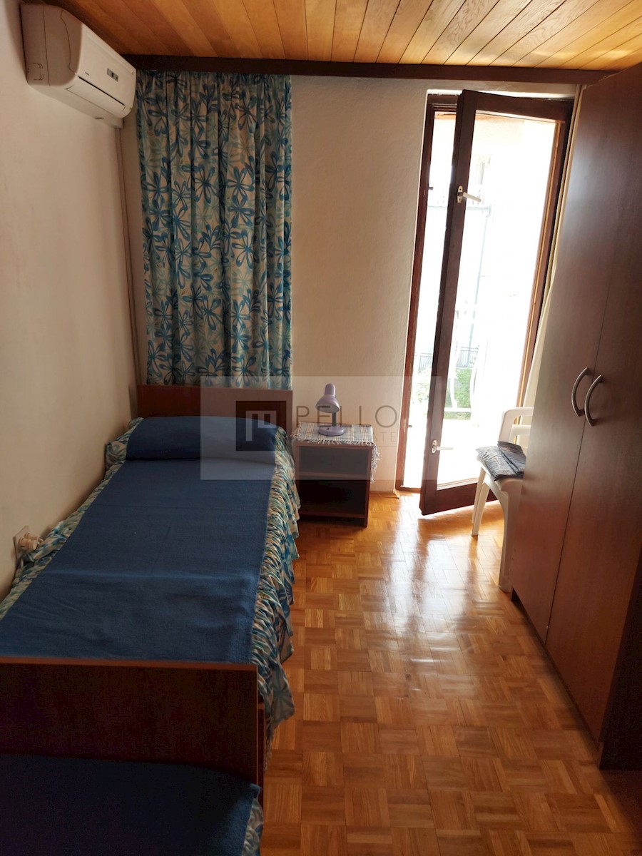 Hiša s čudovitim pogledom na Korčulo, 50 m od morja PRILOŽNOST