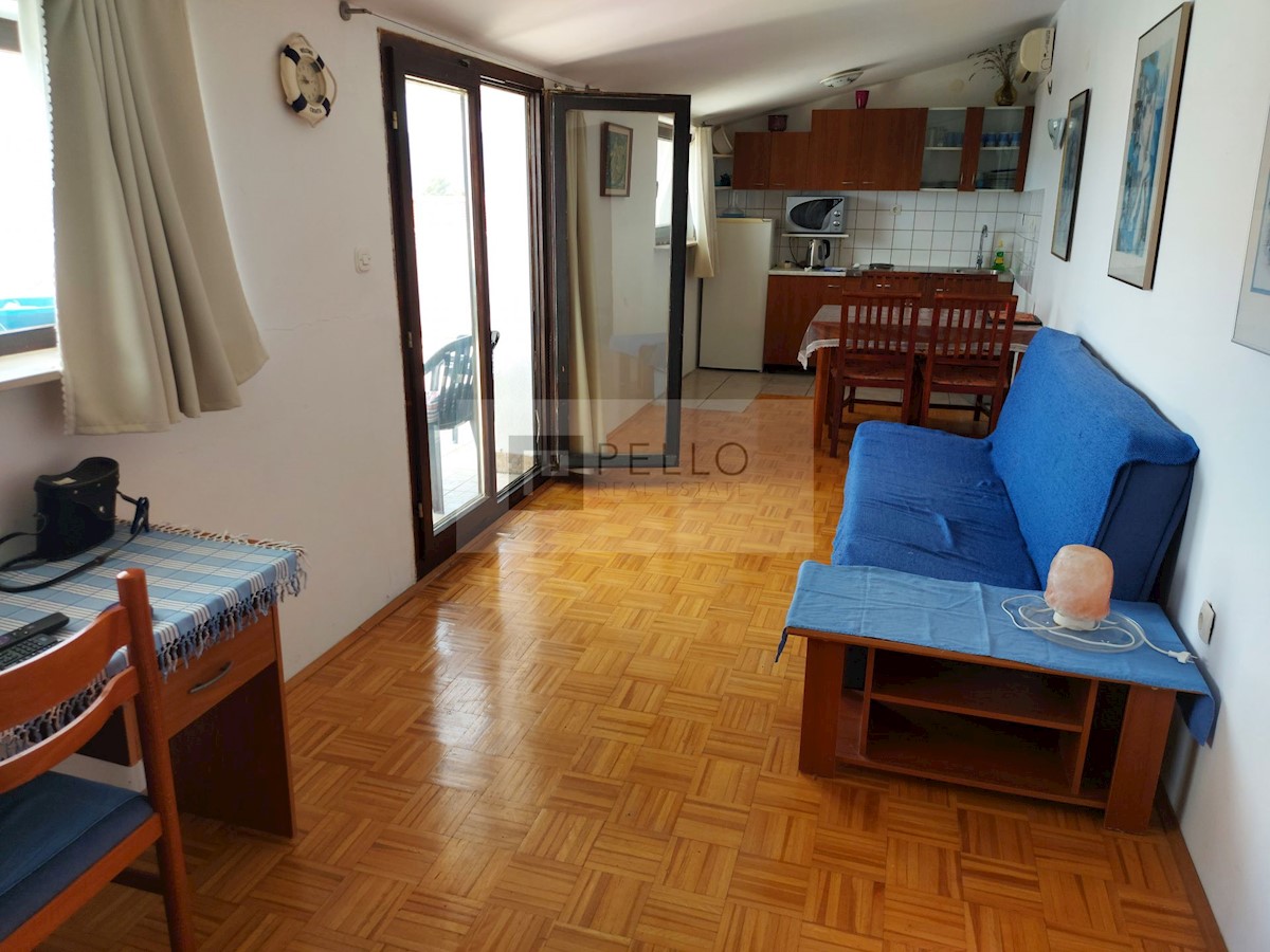 Hiša s čudovitim pogledom na Korčulo, 50 m od morja PRILOŽNOST