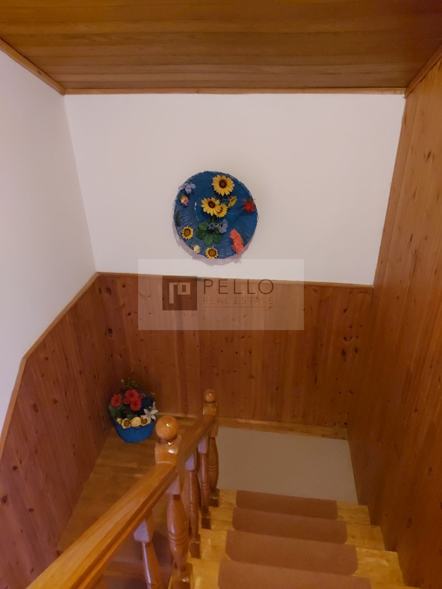 Hiša s čudovitim pogledom na Korčulo, 50 m od morja PRILOŽNOST