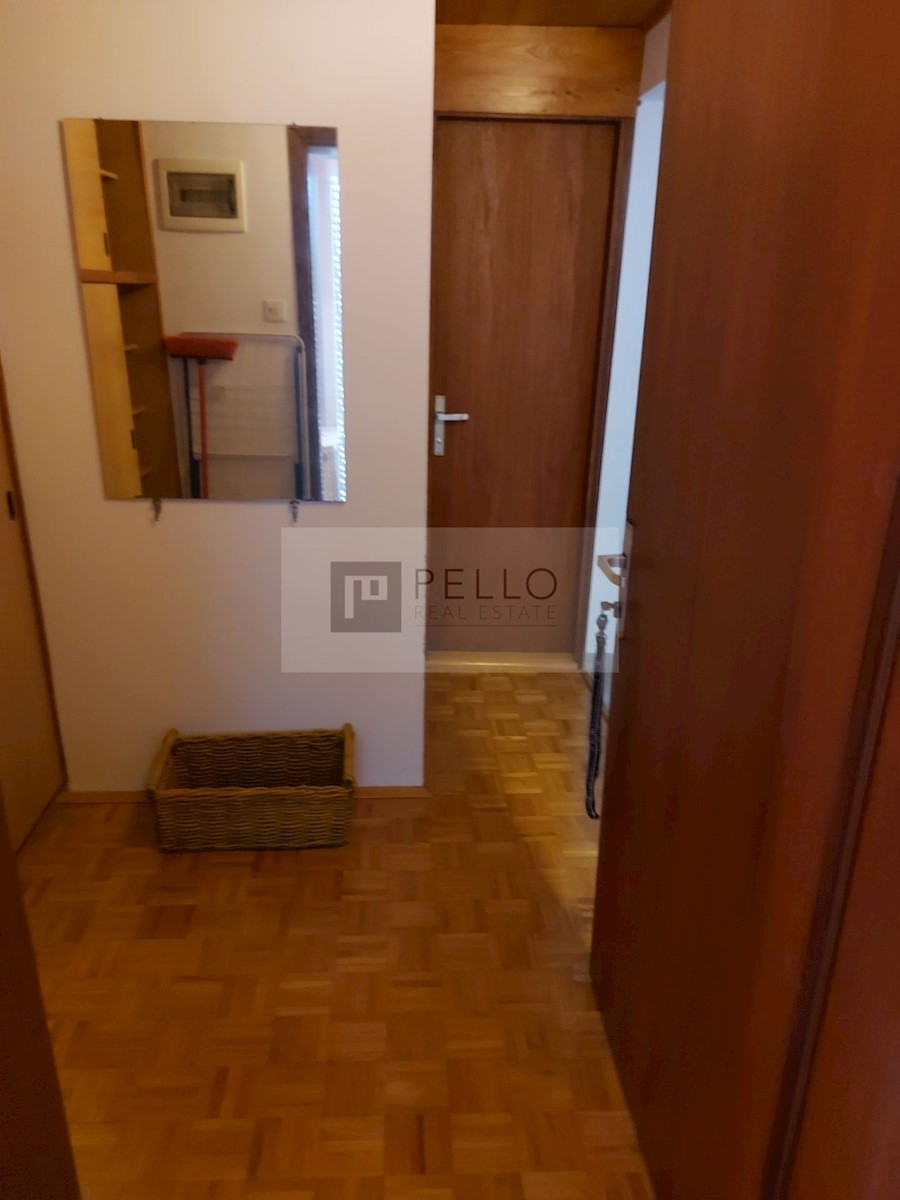 Hiša s čudovitim pogledom na Korčulo, 50 m od morja PRILOŽNOST