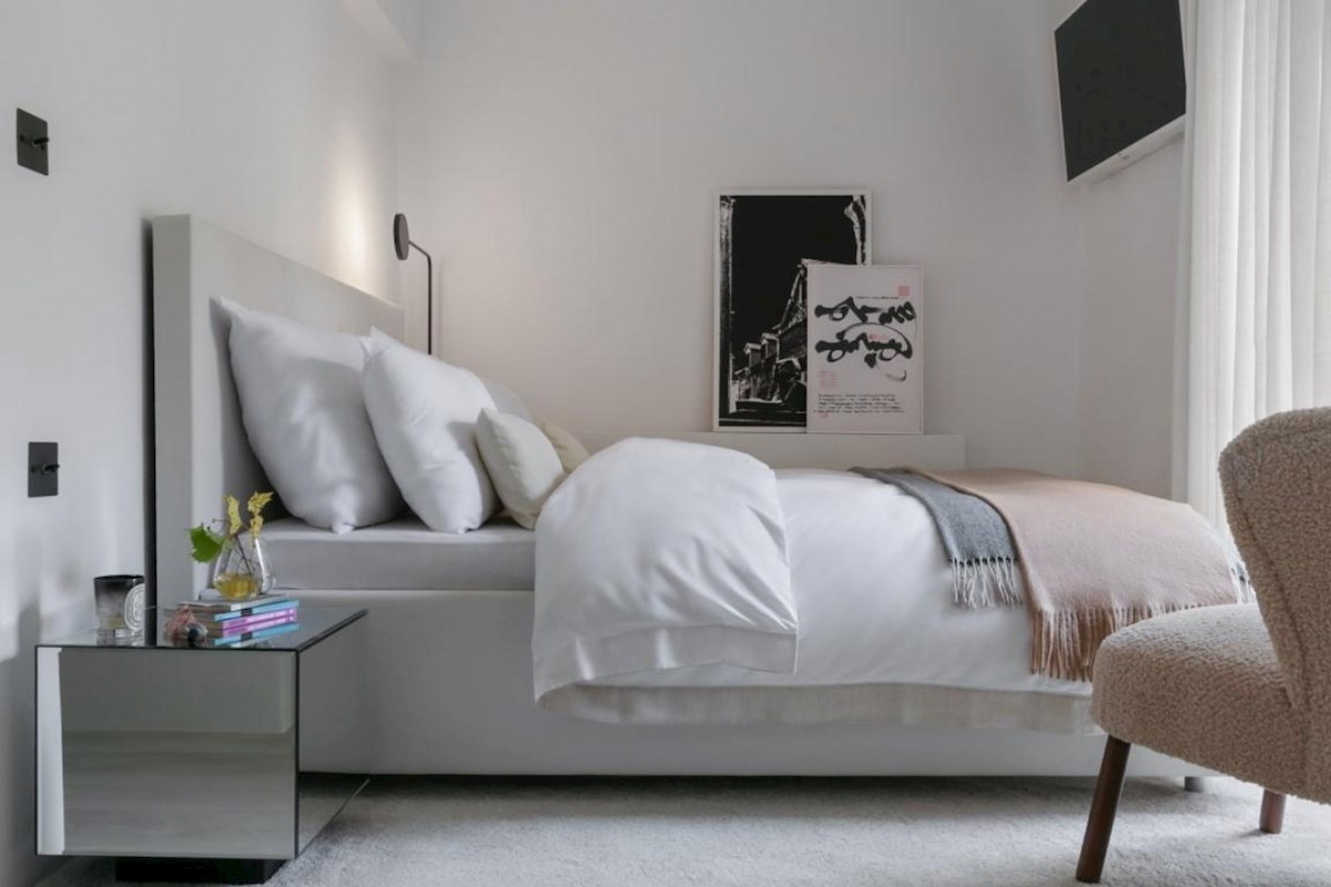 Zagreb – Dizajnersko stanovanje (120 m²) z zasebnim vrtom
