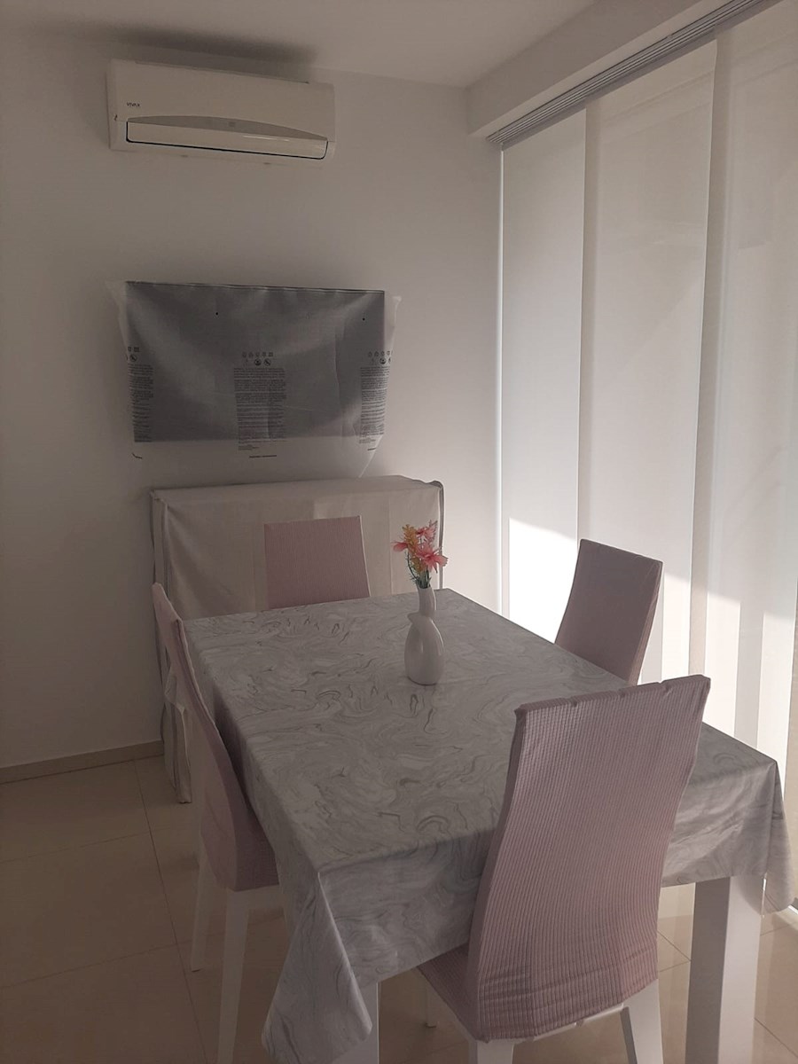 Split: Dobro- enosobno stanovanje 50m2