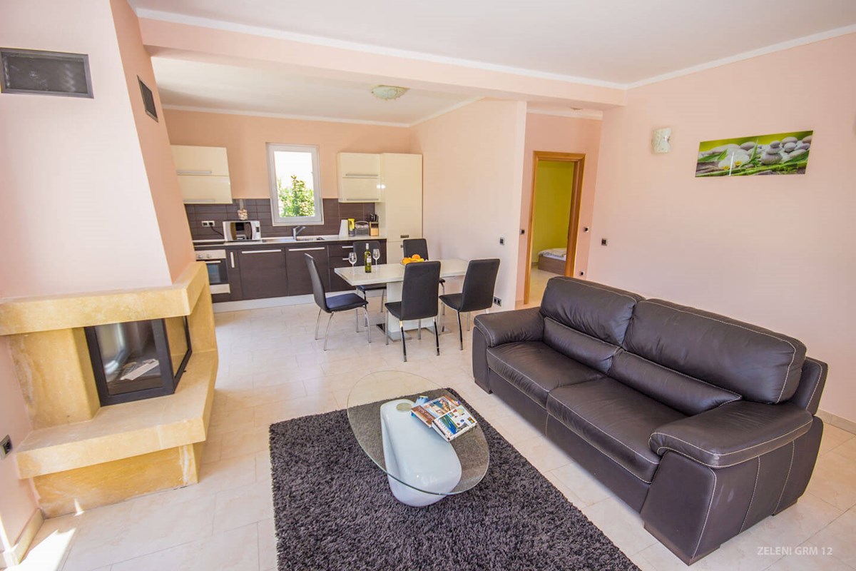 Brač: Splitska - vila s pogledom na morje in bazenom