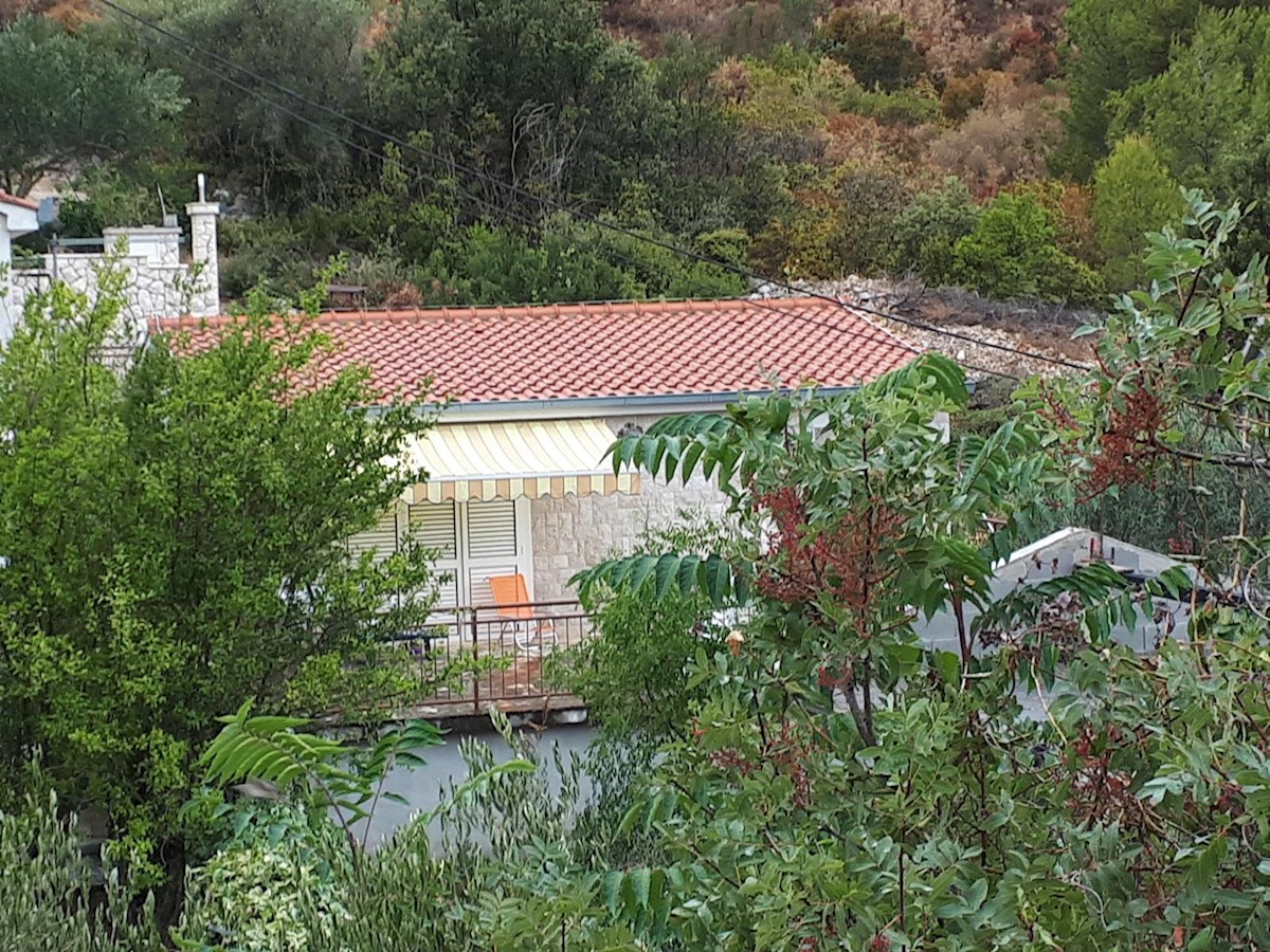Otok Šolta, Donje Selo, zaliv Krušica