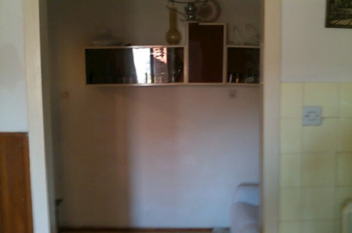 Hvar: Sućuraj - apartma s konobo v centru mesta