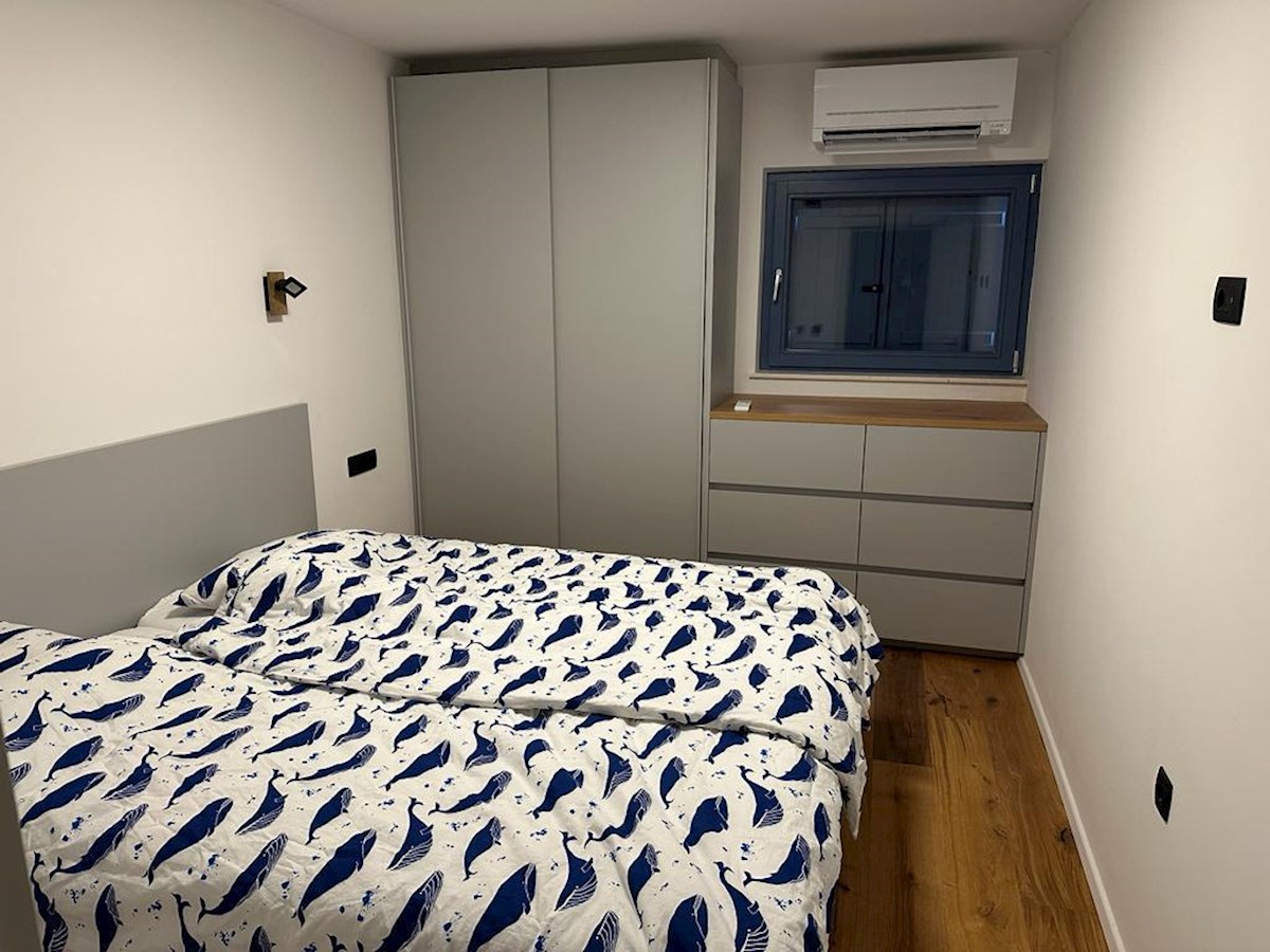 Hvar, Jelsa, lepa hiša z bazenom na odlični lokaciji