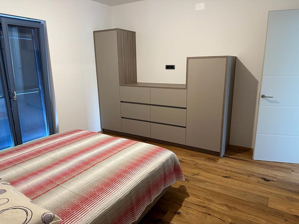 Hvar, Jelsa, lepa hiša z bazenom na odlični lokaciji