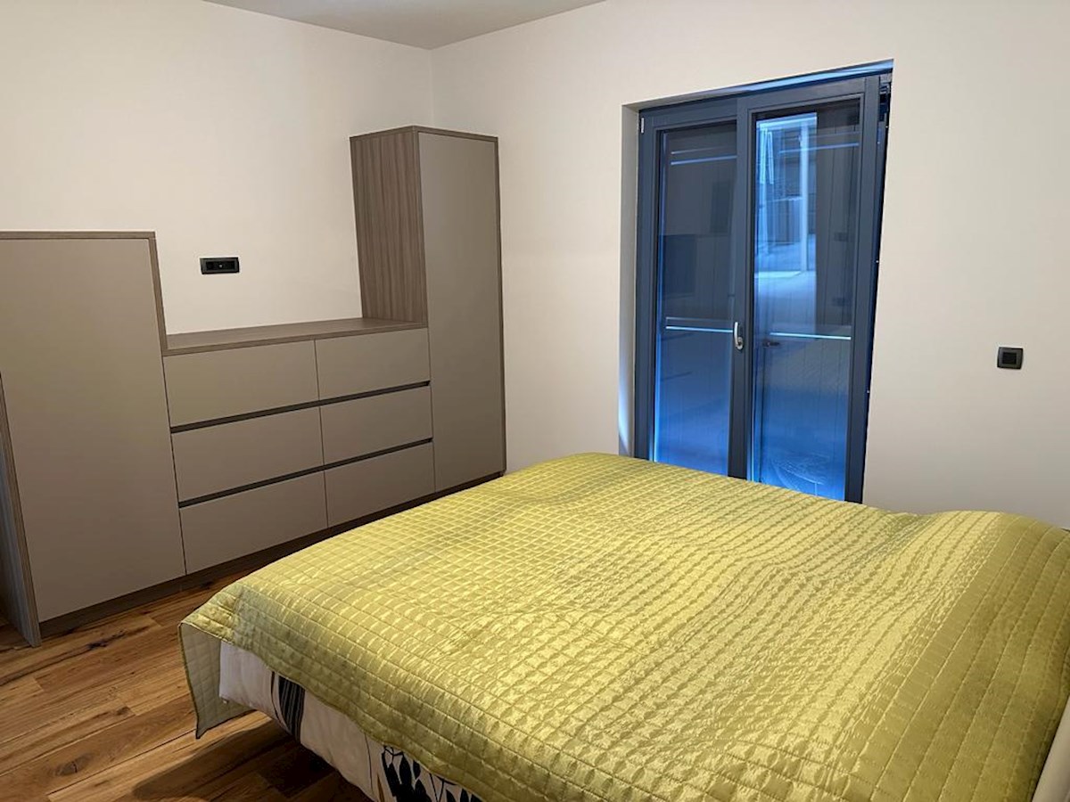 Hvar, Jelsa, lepa hiša z bazenom na odlični lokaciji
