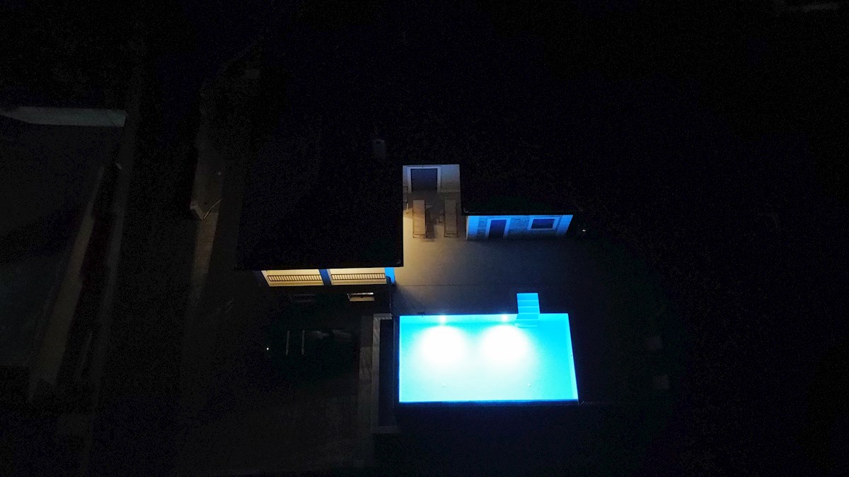 Hvar, Jelsa, lepa hiša z bazenom na odlični lokaciji