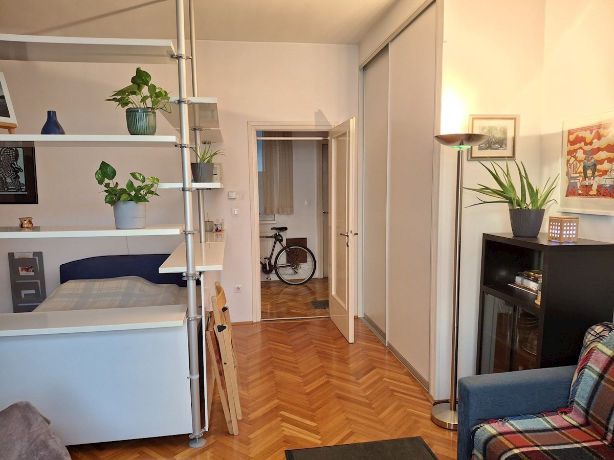 Zagreb: Donji grad - dvosobno stanovanje 70m2