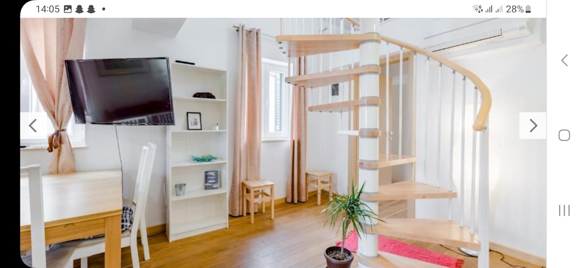 Split, Varoš – Avtentična kamnita hiša z bazenom, savno in teraso