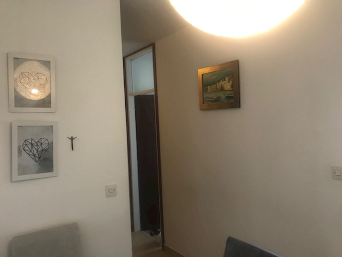 Split: Pujanke - enosobno 50m2 7. nadstropje (prodaja)