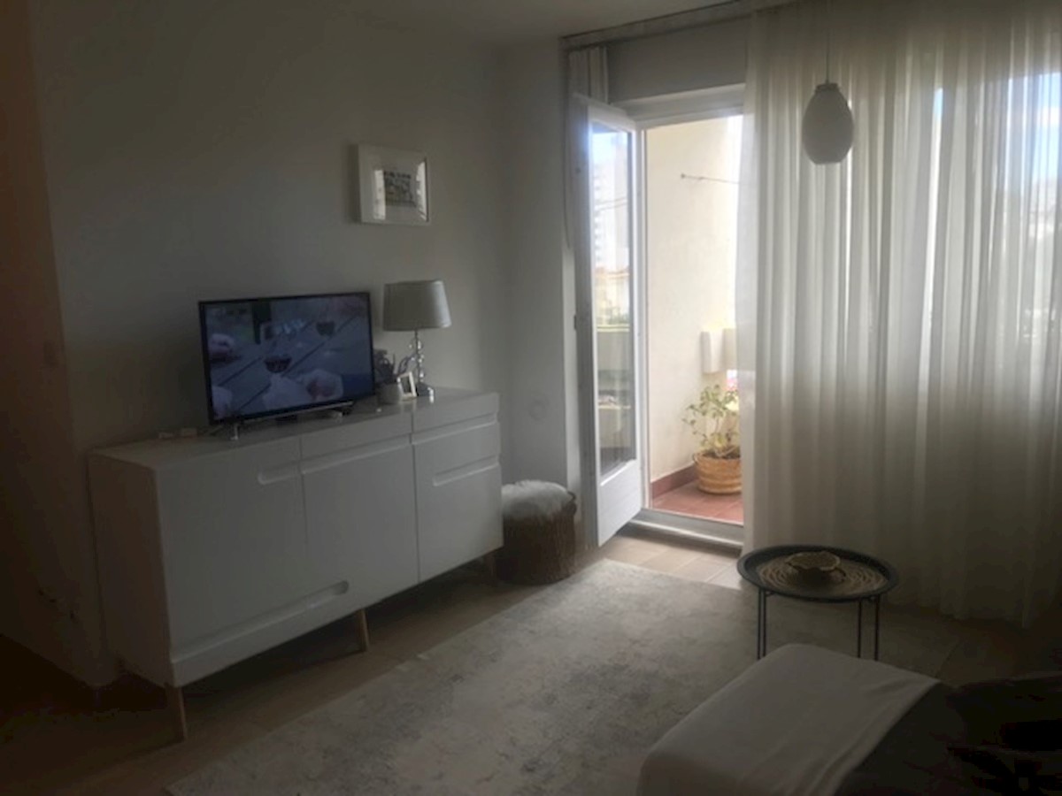 Split: Pujanke - enosobno 50m2 7. nadstropje (prodaja)