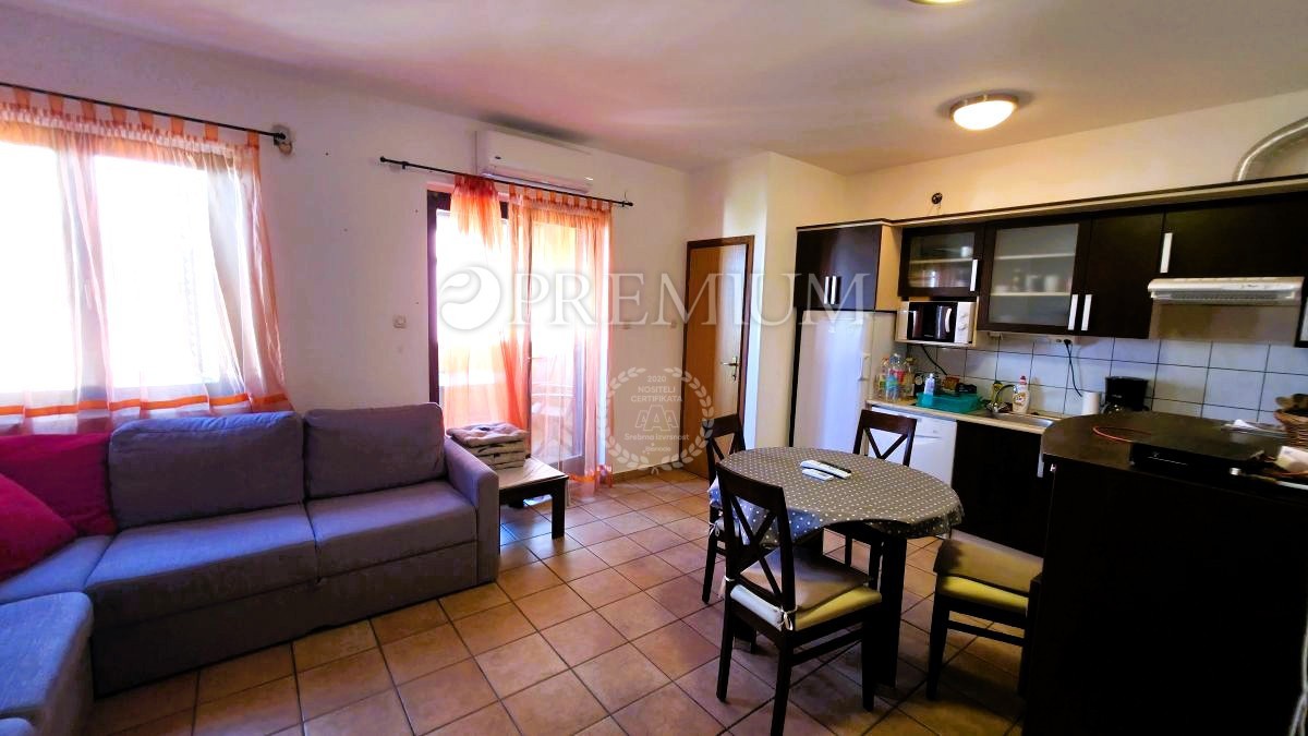 Malinska, apartma s pogledom na morje, 46,30 m²