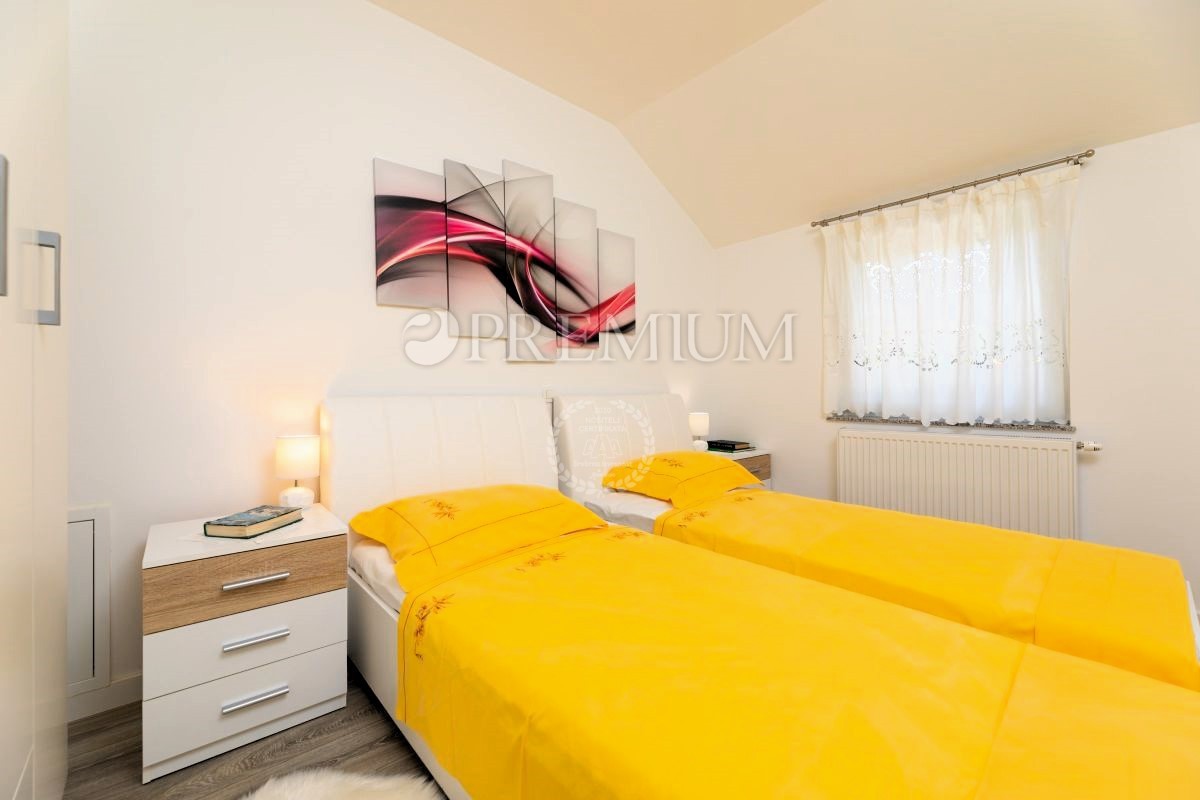 Otok Krk, Zaliv Soline – Opremljeno stanovanje na prodaj!