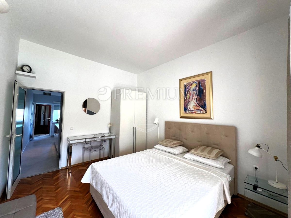 Malinska, stanovanje v pritličju z vrtom in parkirnim mestom